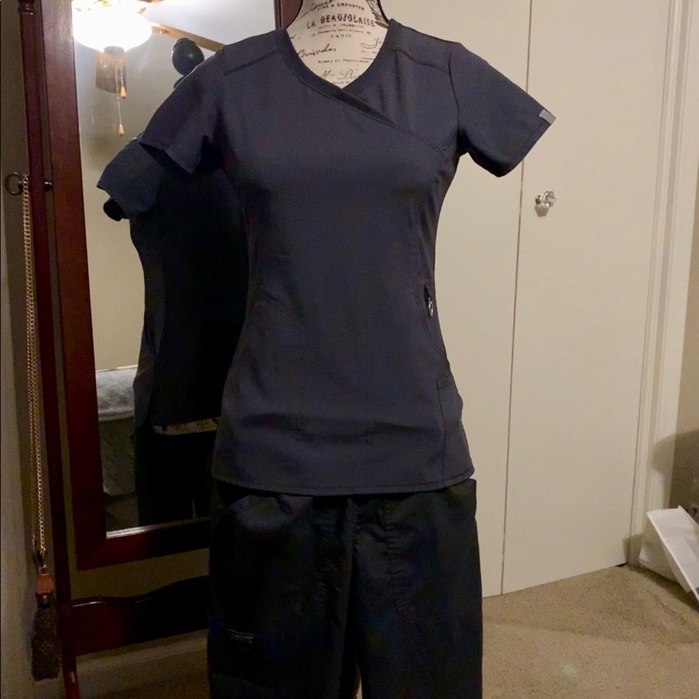 Cherokee Scrub Sets In Various Colors - image 8